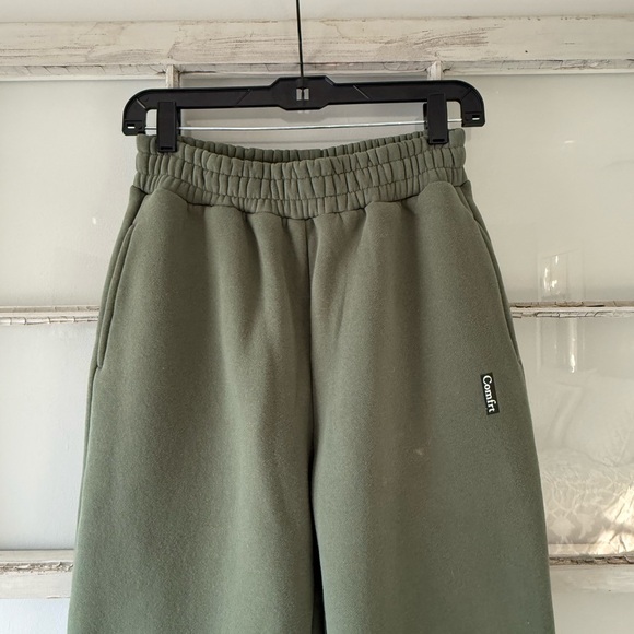 Comfrt Standard Sweatpants - Picture 4 of 10
